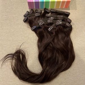 Barefoot Blonde hair 21” extensions ‘Sweet Cola’. Never used.